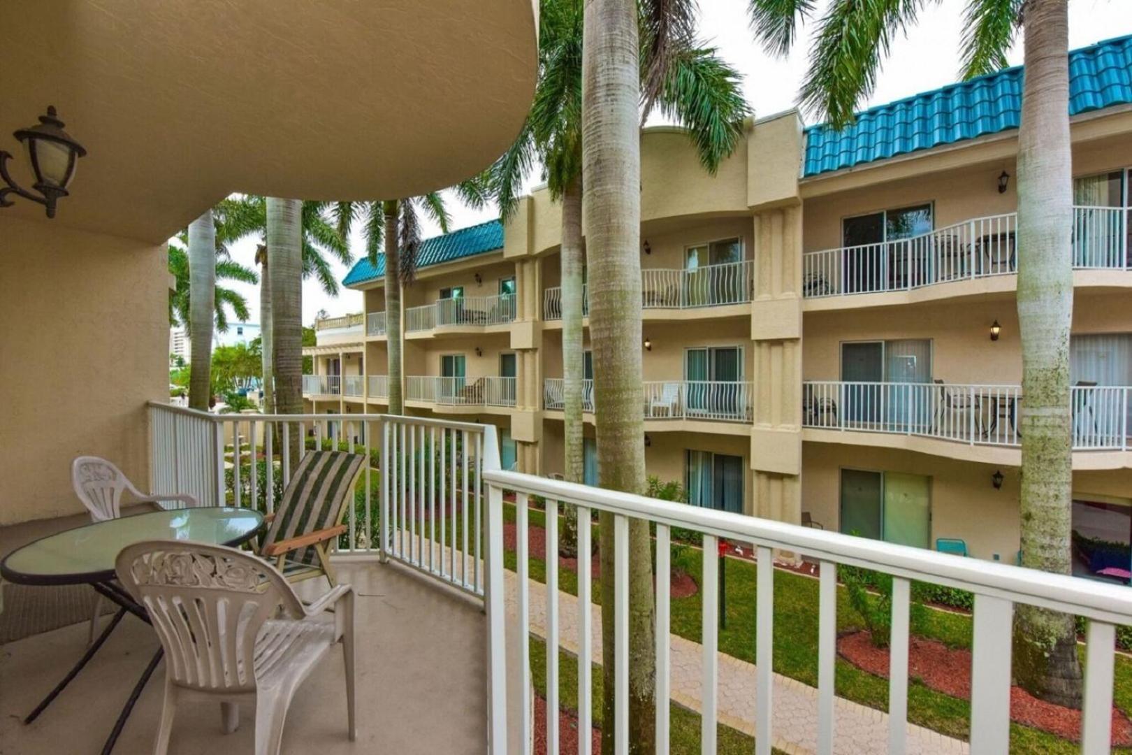 Palm Bay Club Apartment Siesta Key Exterior foto